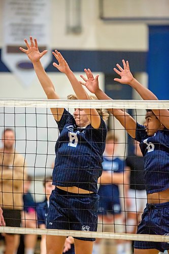 BROOK JONES / FREE PRESS
The River East Kodiaks varsity boys volleyball team earned a victory over the visiting Garden City Gophers in three straight sets (26-24, 25-14, 25-18-) in AAAA KPAC Tier 1 volleyball action at River East Collegiate in Winnipeg, Man., Wednesday, Oct. 16, 2024. Pictured: River East Kodiaks middle Tanner Naghtigall (No. 8).