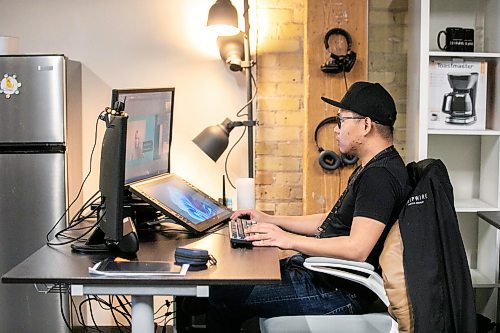 MIKAELA MACKENZIE / FREE PRESS
	
Tripwire Media Group animator Jasper Elnart at the video production company&#x573; offices on Thursday, Oct. 17, 2024.

For Aaron Epp story.
Winnipeg Free Press 2024