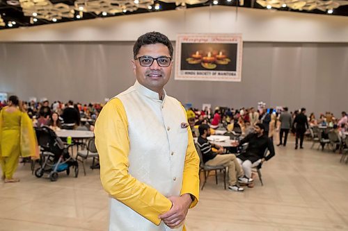 BROOK JONES/FREE PRESS
The Hindu Society of Manitoba hosts its annual Diwali Mela (Festival of Lights) at the RBC Convention Centre in Winnipeg, Man. Saturday, Oct. 19, 2024. Pictured: Amit Khedekar is dressed Bollywood style as he is wearing a nehru vest with a kurta pajama.