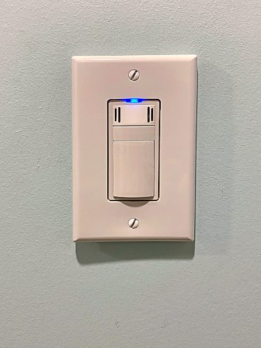 Marc LaBossiere / Free Press
A moisture-sensing, adjustable switch turns on automatically when humidity increases, and shuts off as it dissipates.