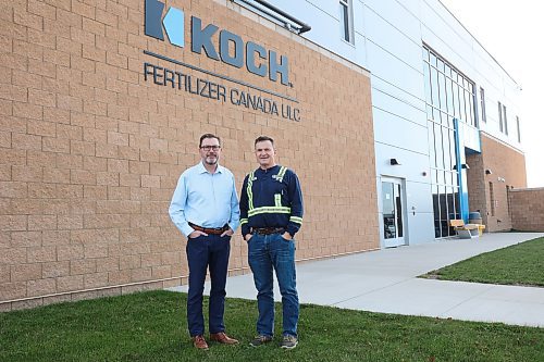 22102024
Managing Director Kelly Simonson and Plant Manager Rodi Sveistrup with Koch Fertilizer Canada.
(Tim Smith/The Brandon Sun)