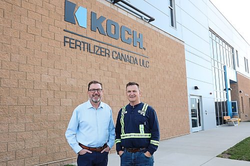 22102024
Managing Director Kelly Simonson and Plant Manager Rodi Sveistrup with Koch Fertilizer Canada.
(Tim Smith/The Brandon Sun)