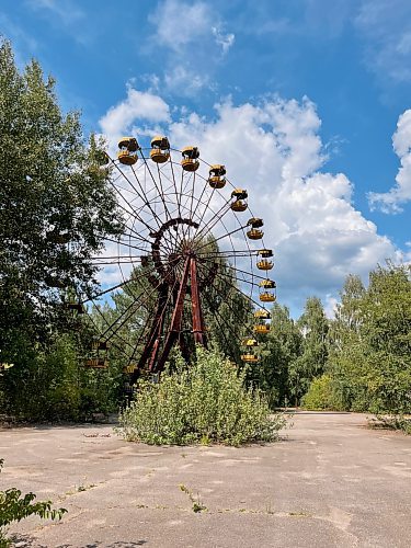 MELISSA MARTIN / FREE PRESS

At the time of the 1986 Chornobyl disaster, a brand-new amusement park was set to open in the heart of Prypiat. In the end, its Ferris wheel was never used. 

Chornobyl feature - Melissa Martin