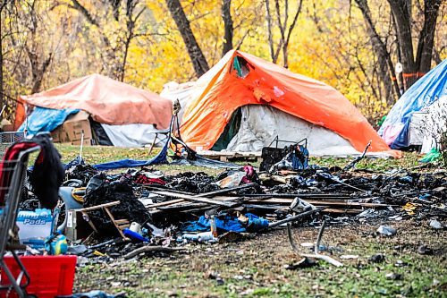 MIKAELA MACKENZIE / FREE PRESS
	
The site of a fire at an encampment near 37 Balmoral Street on Wednesday, Oct. 23, 2024.

For Joyanne story.
Winnipeg Free Press 2024