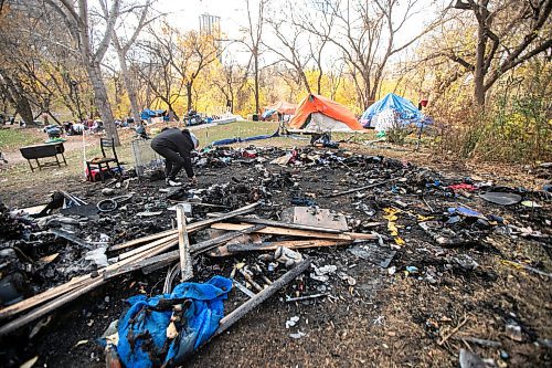 MIKAELA MACKENZIE / FREE PRESS
	
The site of a fire at an encampment near 37 Balmoral Street on Wednesday, Oct. 23, 2024.

For Joyanne story.
Winnipeg Free Press 2024