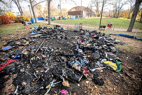 MIKAELA MACKENZIE / FREE PRESS
	
The site of a fire at an encampment near 37 Balmoral Street on Wednesday, Oct. 23, 2024.

For Joyanne story.
Winnipeg Free Press 2024