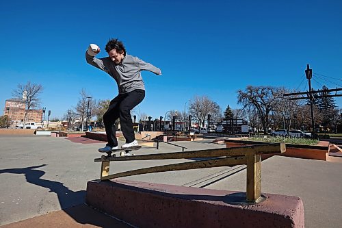 23102024
Lukas Trout switch 5050&#x2019;s a rail at the Kristopher Campbell Memorial Skatepark in Brandon while skateboarding on a sunny Wednesday afternoon.
(Tim Smith/The Brandon Sun)