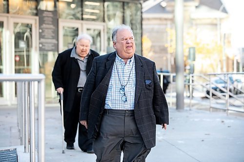 MIKAELA MACKENZIE / FREE PRESS
	
Sandy and Robert Shindleman, president and executive vice president of Shindico, leave the law courts on Wednesday, Oct. 23, 2024.

For Dan story.
Winnipeg Free Press 2024