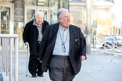 MIKAELA MACKENZIE / FREE PRESS
	
Sandy and Robert Shindleman, president and executive vice president of Shindico, leave the law courts on Wednesday, Oct. 23, 2024.

For Dan story.
Winnipeg Free Press 2024