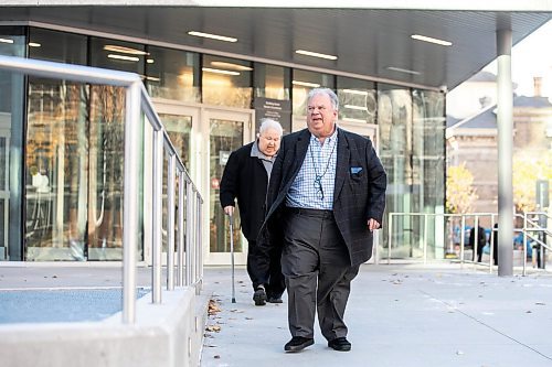 MIKAELA MACKENZIE / FREE PRESS
	
Sandy and Robert Shindleman, president and executive vice president of Shindico, leave the law courts on Wednesday, Oct. 23, 2024.

For Dan story.
Winnipeg Free Press 2024