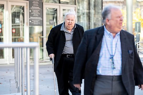 MIKAELA MACKENZIE / FREE PRESS
	
Sandy and Robert Shindleman, president and executive vice president of Shindico, leave the law courts on Wednesday, Oct. 23, 2024.

For Dan story.
Winnipeg Free Press 2024