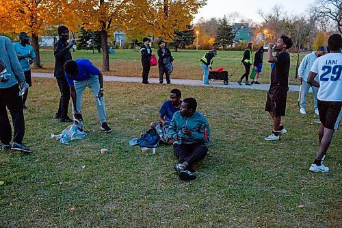 BROOK JONES/FREE PRESS
A group of refugees who were playing soccer were handed bottle water from Sabu's Cubs at Micha&#xeb;lle Jean Park in North Point Douglas in Winnipeg, Man., Wednesday, Oct. 23, 2024.