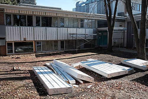 24102024
New insulation sits outside the Parkview Seniors Housing Co-Op on 13th Street in Brandon. The federal government is investing $3.49 million to enhance energy efficiency at the housing co-op through the Canada Greener Affordable Housing program. 
(Tim Smith/The Brandon Sun)