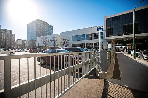 MIKAELA MACKENZIE / FREE PRESS
	
A parking lot at York Avenue and Carlton Street (in the area where a woman was run over by her own vehicle after it was stolen on Saturday) on Monday, Oct. 28, 2024.

For Chris Kitching story.
Winnipeg Free Press 2024