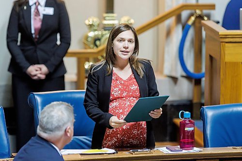 MIKE DEAL / FREE PRESS 
MB Liberal Party Leader, Cindy Lamoureux, who is pregnant and due in early November, speaks in the Assembly Chamber as the 1st session of the 43rd Legislature reconvenes Wednesday afternoon.
Reporter: Carol Sanders and Maggie Macintosh
241002 - Wednesday, October 02, 2024.