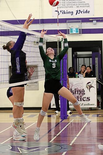 Grade 12 setter Jada McMillan and the Neelin Spartans are set to host the Neelin Dig varsity volleyball tournament today and Saturday. (Thomas Friesen/The Brandon Sun)