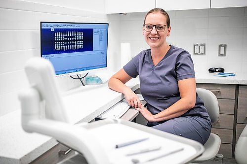 MIKAELA MACKENZIE / FREE PRESS
	
Dentist Carolyn Roberston at Harte Dental on Thursday, Oct. 10, 2024.

For AV story.
Winnipeg Free Press 2024