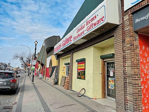 Ruth Bonneville / Free Press

Local - Machete 

Mug shot of Bargains Galore on Selkirk Ave. for story.  

See story by Carol Sanders.

 Nov 1st,  2024
