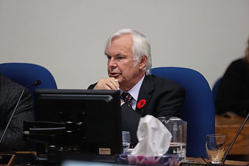 Coun. Barry Cullen (Ward 3) provides an update from last week's Brandon Police Board meeting during Monday's Brandon City Council meeting. Council voted to give its blessing to the purchase of a police recruitment vehicle at a cost of up to $125,000. (Colin Slark/The Brandon Sun)