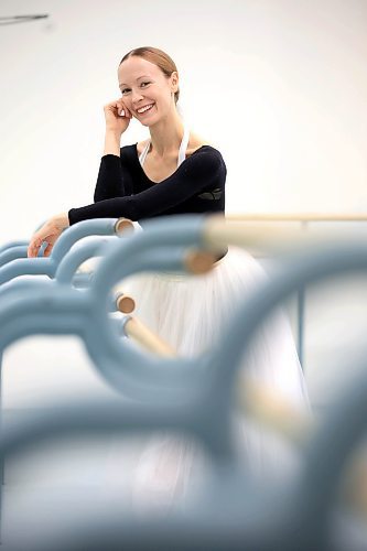 Ruth Bonneville / Free Press

ENT - RWB  

Photos of principal dancer Elizabeth Lamont in the studio who is performing Giselle for the first time! 

Jen Zoratti story

 Nov 4th,  2024
