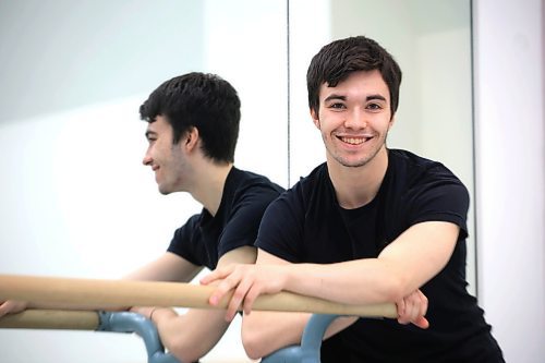 Ruth Bonneville / Free Press

ENT - RWB  

Photos of RWB dancer Michel Lavoie in the studio. 

Jen Zoratti story

 Nov 4th,  2024
