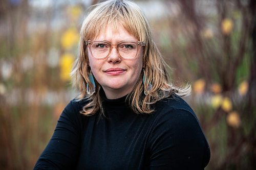 MIKAELA MACKENZIE / FREE PRESS
	
Ponderosa Pine playwright Andraea Sartisan before her piece premieres at the PTE on Tuesday, Nov. 5, 2024.

For Ben story.
Winnipeg Free Press 2024