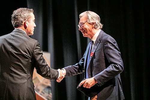 MIKAELA MACKENZIE / FREE PRESS
	
Gary Doer speaks at a Winnipeg Chamber of Commerce event exploring the question, &quot;How will the next president of the United States impact Winnipeggers?&quot; at the Winnipeg Art Gallery on Wednesday, Nov. 6, 2024.

For Aaron story.
Winnipeg Free Press 2024