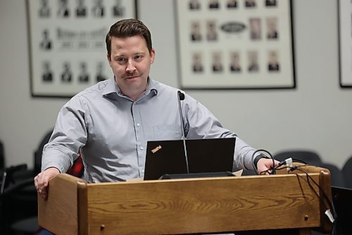 Brandon director of finance Troy Tripp discusses a grant application to the Manitoba GRO program to help cover the costs of the reconstruction of Richmond Avenue from 18th Street to 26th Street and the establishment of a new recycling depot on the grounds of the Keystone Centre during Monday's Brandon City Council meeting. (Colin Slark/The Brandon Sun)