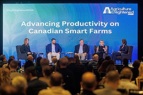 MIKE DEAL / FREE PRESS
Jacqueline Keena (left), managing director of EMILI, leads a discussion on advancing productivity on Canadian Smart Farms with; (from left) Felippe Karp, instructor and researcher at Olds College of Agriculture and Technology, Joe Dales, CoFounder/Partner, Agri and Food Innovation RHA Ventures Inc., Susanne Cork, business development director of Invest Ottawa, and Leanne Koroscil, Innovation Farms manager of EMILI, during EMILI&#x2019;s annual Agriculture Enlightened conference being held at the Fairmont Hotel.
EMILI is an industry-led non-profit that works collaboratively with producers, industry, and academia in an effort to grow a sustainable and economically resilient digital agriculture industry.
Reporter: Gabrielle Piche
241107 - Thursday, November 07, 2024.