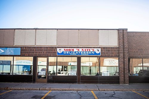 MIKAELA MACKENZIE / FREE PRESS
	
Norm 'n Nate's Delicatessen, a 37-year-old delicatessen/catering business that is shutting its doors for good, in Winnipeg on Friday, Nov. 8, 2024.

For Aaron story.
Winnipeg Free Press 2024