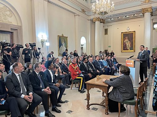 MIKE DEAL / WINNIPEG FREE PRESS

Premier Wab Kinew announces a cabinet shuffle in the Manitoba Legislative Building on Wednesday morning. 