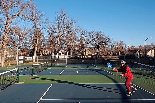 13112024
Susan Su and George Chen (not shown) take advantage of the beautiful weather to play pickleball at the Stanley Park pickleball courts on a warm Wednesday. Environment Canada has forecast similar daytime high&#x2019;s of close to 10C for today and Friday.
(Tim Smith/The Brandon Sun)