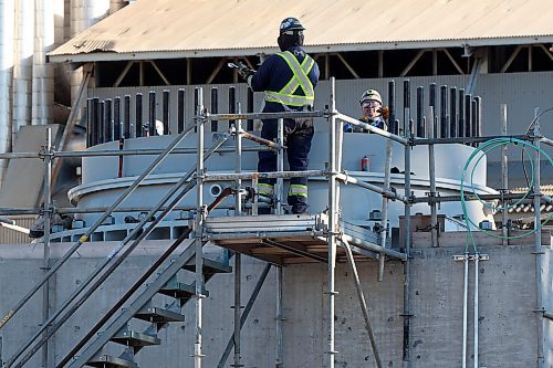 13112024
Workers were busy preparing to install a new 393 metric ton convertor at Koch Fertilizer&#x2019;s Brandon plant on Wednesday. A portion of the convertor is expected to be lifted into place by cranes today and installation is expected to be done by sometime next week. 
(Tim Smith/The Brandon Sun)