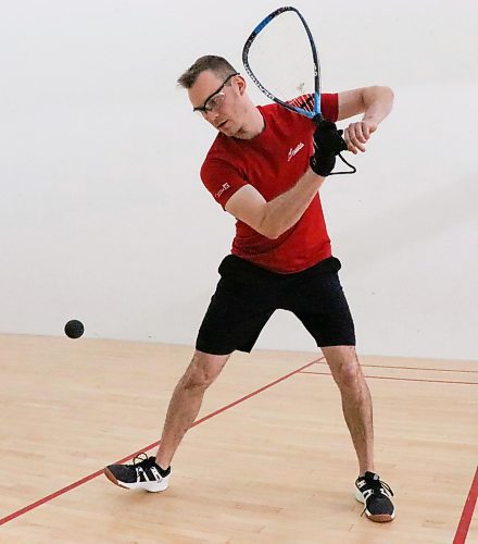 Kurtis Cullen trains at the Sportsplex ahead of the Racquetball Canada national team selection event to be held Nov. 29-30. (Matt Packwood/The Brandon Sun) 