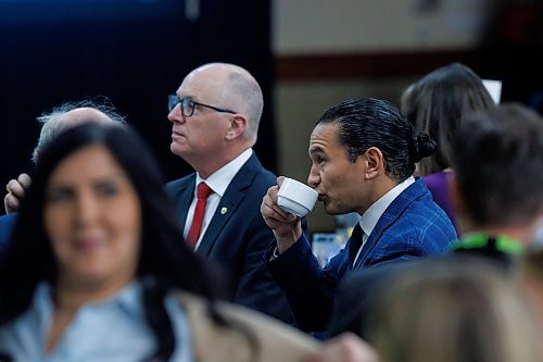 MIKE DEAL / FREE PRESS
Premier Wab Kinew, Mayor Scott Gillingham and moderator Richard Cloutier (from CJOB) speak about the state of housing in Manitoba during an event put on by the Manitoba Home Builders&#x2019; Association at the Victoria Inn Hotel and Convention Centre (1808 Wellington Ave).
Reporter: Gabrielle Piche
241114 - Thursday, November 14, 2024.