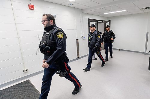 MIKE DEAL / FREE PRESS
Winnipeg police are on scene inside the Allen Physics Laboratory building (30 Sifton Rd.), after reports of a man armed with a knife Tuesday morning. 
Reporter: Nicole Buffie
241119 - Tuesday, November 19, 2024.