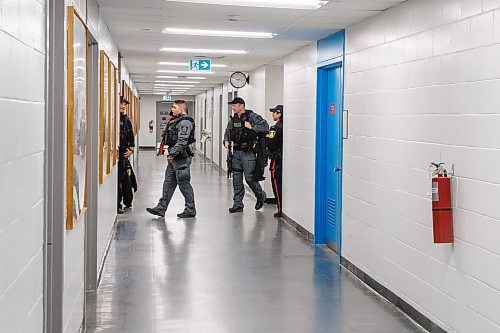 MIKE DEAL / FREE PRESS
Winnipeg police are on scene inside the Allen Physics Laboratory building (30 Sifton Rd.), after reports of a man armed with a knife Tuesday morning. 
Reporter: Nicole Buffie
241119 - Tuesday, November 19, 2024.