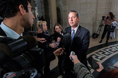 MIKE DEAL / FREE PRESS
Loren Remillard, president and CEO of The Winnipeg Chamber of Commerce, speaks to media after the throne speech.
241119 - Tuesday, November 19, 2024.