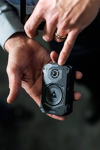 MIKE DEAL / FREE PRESS
RCMP Sgt. Paul Manaigre, Media Relations Officer, discusses how the new body-worn cameras work during a press conference at the RCMP &#x2018;D&#x2019; Division headquarters Wednesday afternoon.
Reporter: Tyler Searle
241120 - Wednesday, November 20, 2024.