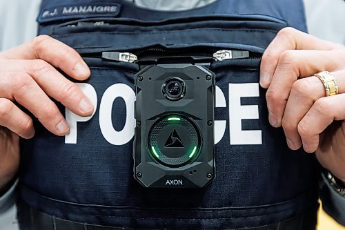 MIKE DEAL / FREE PRESS
RCMP Sgt. Paul Manaigre, Media Relations Officer, discusses how the new body-worn cameras work during a press conference at the RCMP &#x2018;D&#x2019; Division headquarters Wednesday afternoon.
Reporter: Tyler Searle
241120 - Wednesday, November 20, 2024.