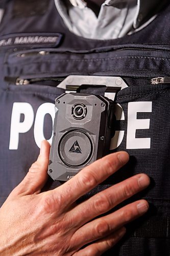 MIKE DEAL / FREE PRESS
RCMP Sgt. Paul Manaigre, Media Relations Officer, discusses how the new body-worn cameras work during a press conference at the RCMP &#x2018;D&#x2019; Division headquarters Wednesday afternoon.
Reporter: Tyler Searle
241120 - Wednesday, November 20, 2024.