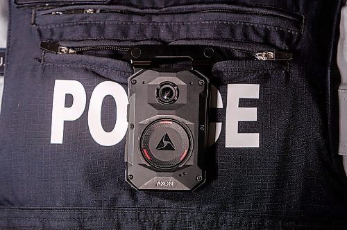 MIKE DEAL / FREE PRESS
RCMP Sgt. Paul Manaigre, Media Relations Officer, discusses how the new body-worn cameras work during a press conference at the RCMP &#x2018;D&#x2019; Division headquarters Wednesday afternoon.
Reporter: Tyler Searle
241120 - Wednesday, November 20, 2024.