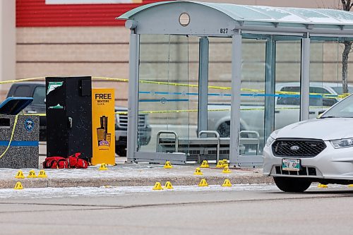 MIKE DEAL / FREE PRESS
Winnipeg Police are still at the scene Monday morning at the bus stop in the parking lot of a Walmart (3655 Portage Avenue) where an officer involved shooting occurred happened Sunday evening.
Winnipeg police shot and killed a male outside a bus shelter at a west Winnipeg shopping area Sunday after they say he stabbed an officer in the throat.
241125 - Monday, November 25, 2024.