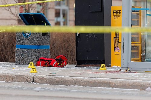 MIKE DEAL / FREE PRESS
Winnipeg Police are still at the scene Monday morning at the bus stop in the parking lot of a Walmart (3655 Portage Avenue) where an officer involved shooting occurred happened Sunday evening.
Winnipeg police shot and killed a male outside a bus shelter at a west Winnipeg shopping area Sunday after they say he stabbed an officer in the throat.
241125 - Monday, November 25, 2024.