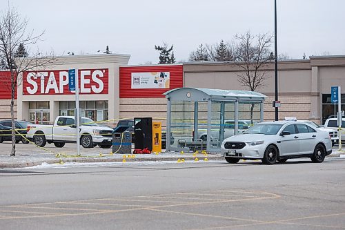 MIKE DEAL / FREE PRESS
Winnipeg Police are still at the scene Monday morning at the bus stop in the parking lot of a Walmart (3655 Portage Avenue) where an officer involved shooting occurred happened Sunday evening.
Winnipeg police shot and killed a male outside a bus shelter at a west Winnipeg shopping area Sunday after they say he stabbed an officer in the throat.
241125 - Monday, November 25, 2024.