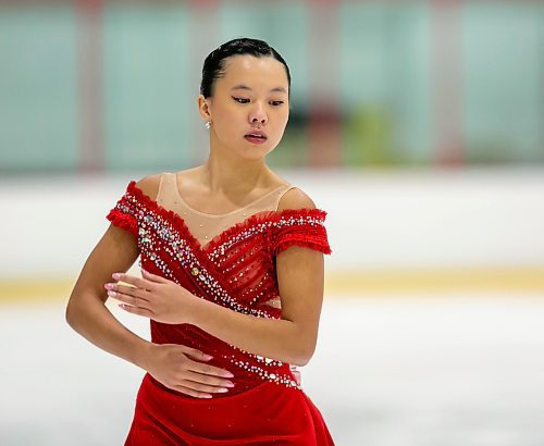 BROOK JONES/FREE PRESS
Manitoba figure skater Breken Brezden, 18, competes in the senior women's long program at the Skate Canada Challenge at Seven Oaks Arena in Winnipeg, Man., Saturday, Nov. 30, 2024. Brezden, who is from Dauphin, Man., scored 50.73 points as she skated to the song Tango Jealousie.