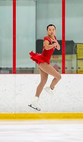 BROOK JONES/FREE PRESS
Manitoba figure skater Breken Brezden, 18, competes in the senior women's long program at the Skate Canada Challenge at Seven Oaks Arena in Winnipeg, Man., Saturday, Nov. 30, 2024. Brezden, who is from Dauphin, Man., scored 50.73 points as she skated to the song Tango Jalousie.