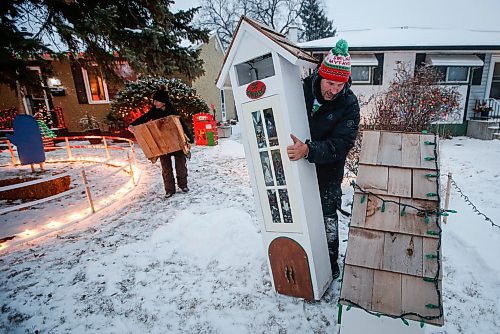 JOHN WOODS / FREE PRESS
Jen de Delley and her husband Victor Diduch set up their Christmas Village at their house in River Heights Sunday, December 1, 2024. They have building and adding to it for the past 18 years.

Reporter: av