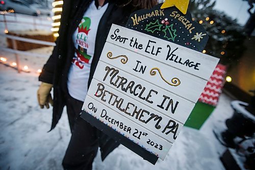 JOHN WOODS / FREE PRESS
Jen de Delley and her husband Victor Diduch set up their Christmas Village at their house in River Heights Sunday, December 1, 2024. They have building and adding to it for the past 18 years.

Reporter: av