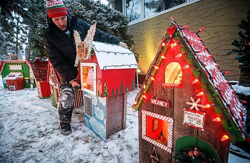 JOHN WOODS / FREE PRESS
Jen de Delley and her husband Victor Diduch set up their Christmas Village at their house in River Heights Sunday, December 1, 2024. They have building and adding to it for the past 18 years.

Reporter: av